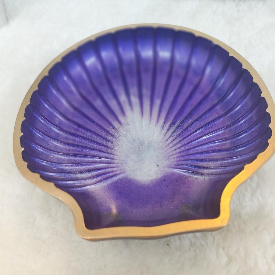 Purple Scallop Shell Dish, view 1