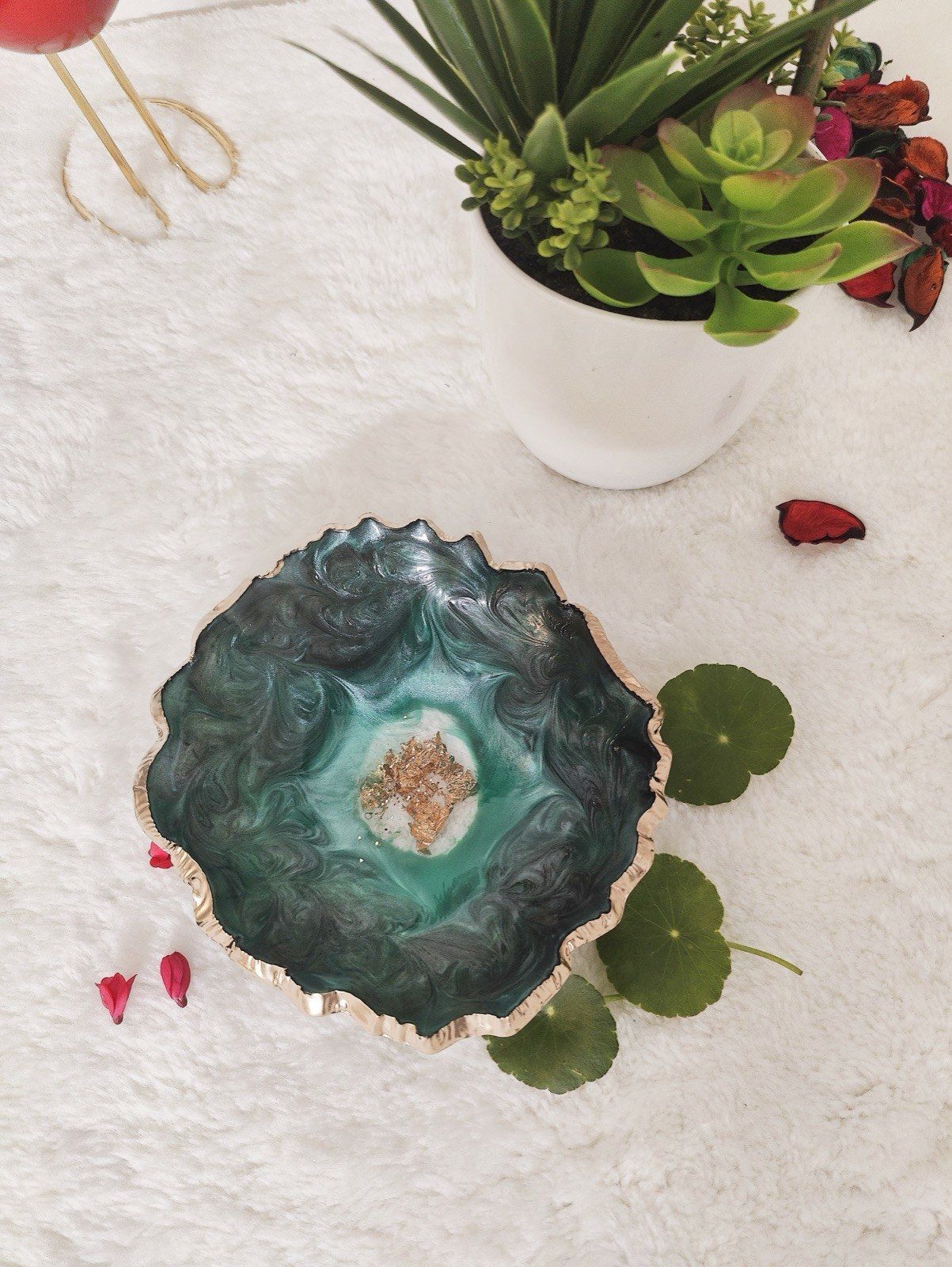 Teal Agate Trinket Dish, view 1